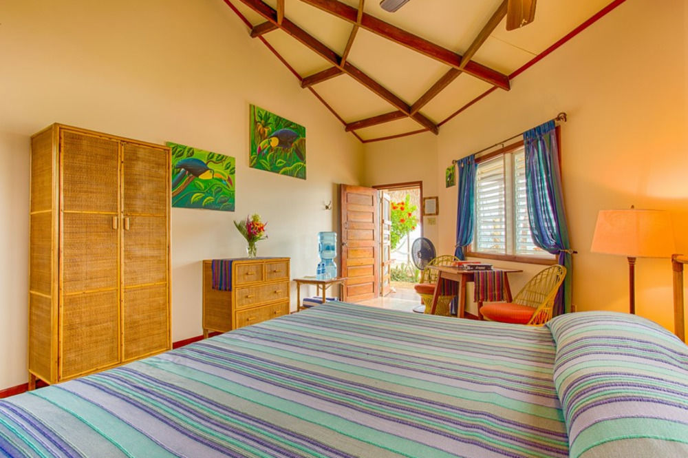 Beaches And Dreams Boutique Hotel Placencia Exterior foto
